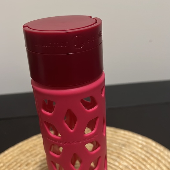 Lululemon Athletica Pure Focus Glass Drinking Bottle - Picture 8 of 13